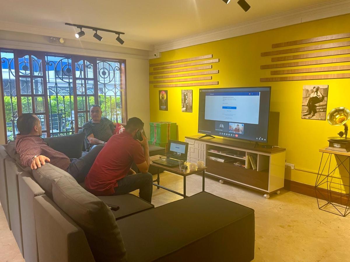 Paisa Hostel Μεντεγίν Εξωτερικό φωτογραφία